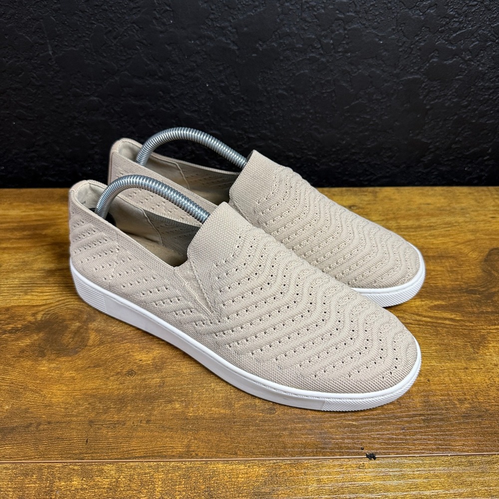 White Mountain Courageous W9122 Taupe Textile Slip On Sneaker Womens 10M